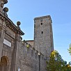 Scorcio della piazza della rocca con torre - Viterbo (Lazio)